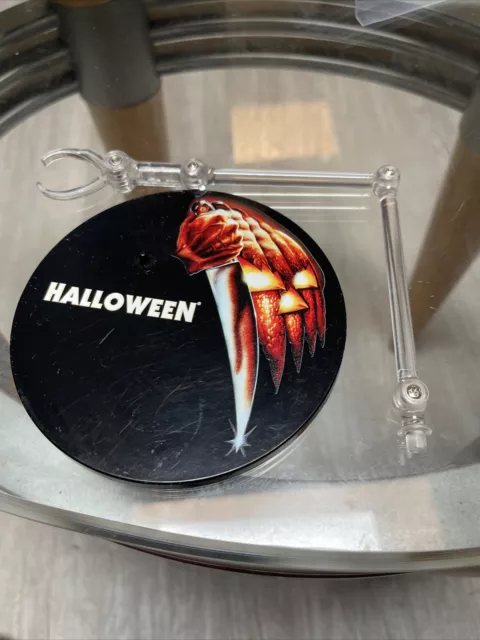 Mezco One:12 Michael Myers Halloween 1:12 6” Scale Waist Display Stand