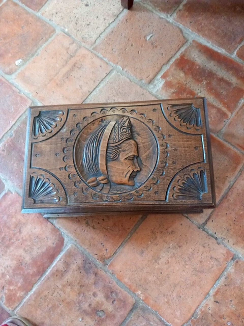 Coffret à Bijoux Ancien En Bois Sculpté Style Breton, Boîte De Rangement Déco
