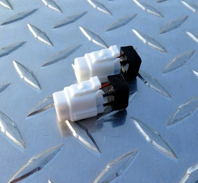Oxygen Sensor O2 For Suzuki 18213-57B10 - single wire square plug Oxygen Sensor O2 For Suzuki 18213-57B10 - single wire square plug