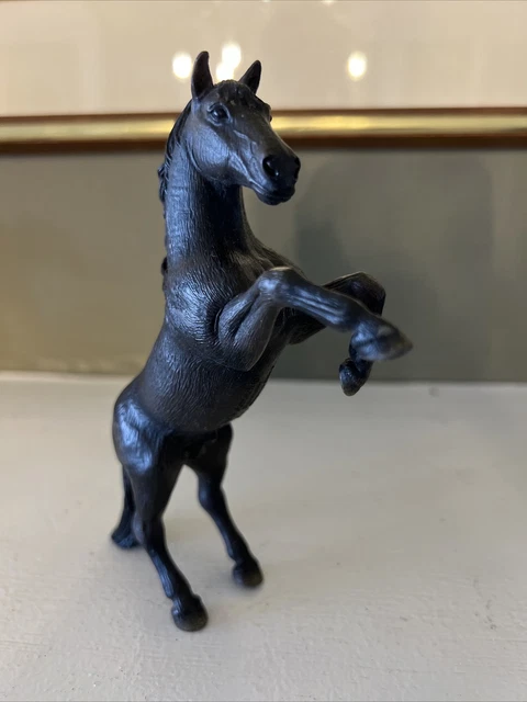 Schleich Rearing Dark Brown Mustang Stallion Retired In 2006 model 73527