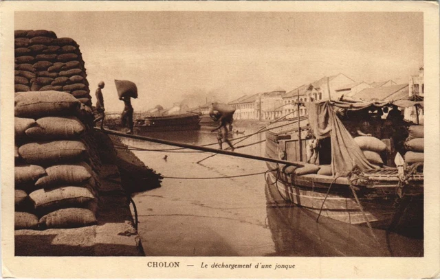 CPA AK VIETNAM CHOLON SAIGON - Jonque Unloading INDOCHINA (1221910)