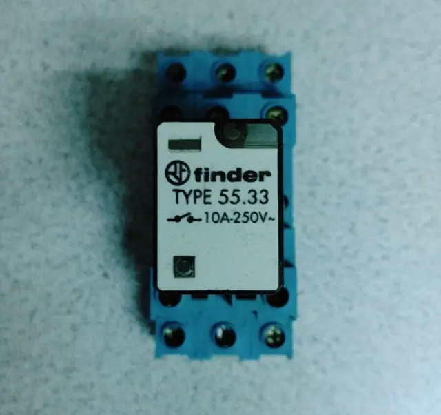FINDER ICE CUBE RELAY 55.33 10A 250VAC  w/ TYPE 94.73 BASE QUANTITY!! WOW!!