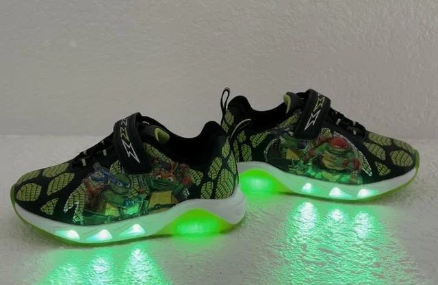 NEW Teenage Ninja Turtles Toddler Boy Size 9 LIGHT UP Kids Sneakers Shoes NEW Teenage Ninja Turtles Toddler Boy Size 9 LIGHT UP Kids Sneakers Shoes