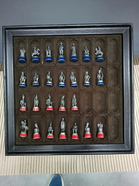 Franklin Mint Chess Set  Waterloo Battle