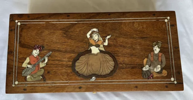 Vintage wooden decorative box inlaid with figures