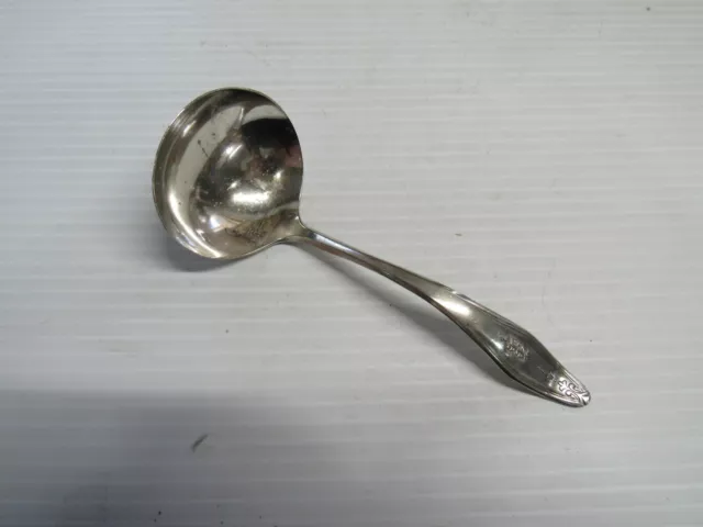 New Salem Silverplate International Silver Bellflower Drop Pattern Gravy Ladle