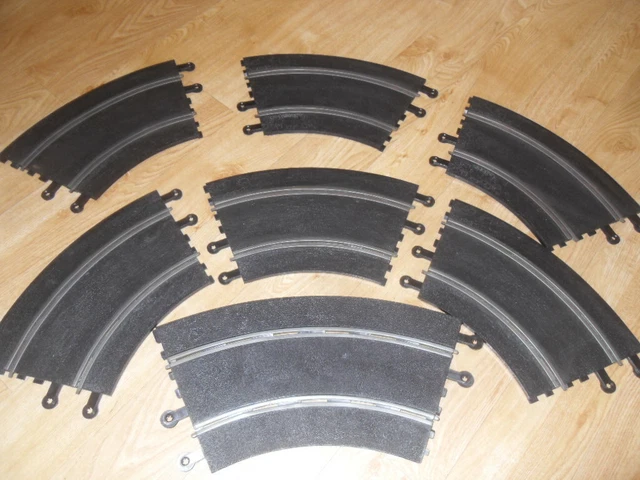 Courbe De Changement De Voie Numérique Scalextric C7008 - 90° à Droite, échelle 1:32, Neuve