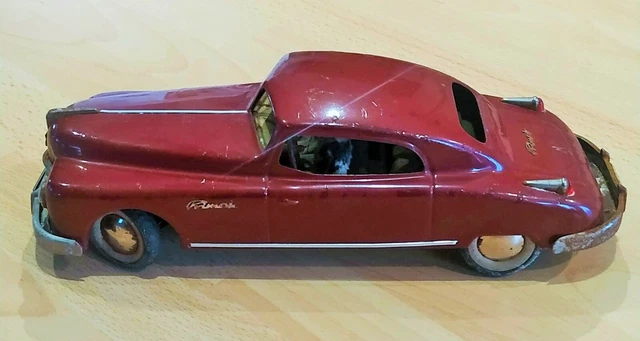 Rare jouet voiture Arnold Primal en tôle fabriqué en Allemagne