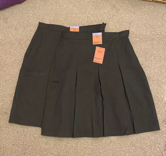 2 Gonne Marks And Spencer grigie nuove con etichette, Scuola ""Ultimate"" - Età 13-14 anni