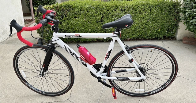 saber genesis road bike