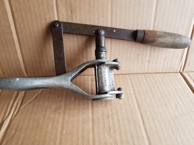 ANCIENNE BOUCHONNEUSE MANUEL Marque Sanbri De Vigneron EUR 3,00 - PicClick FR
