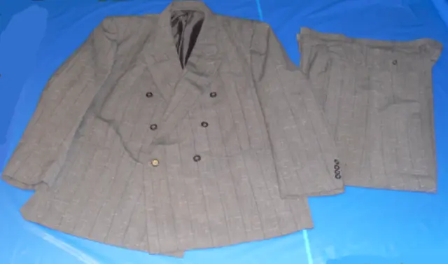 GINO CAPPELI Designer Collection Vintage pin-stripe Suit 2 piece 52R Pants 46 W