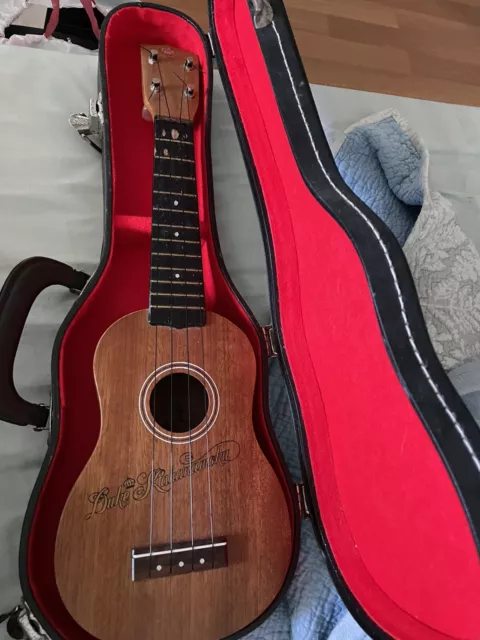 Vintage Duke Kahanamoku Ukulele ￼with Case