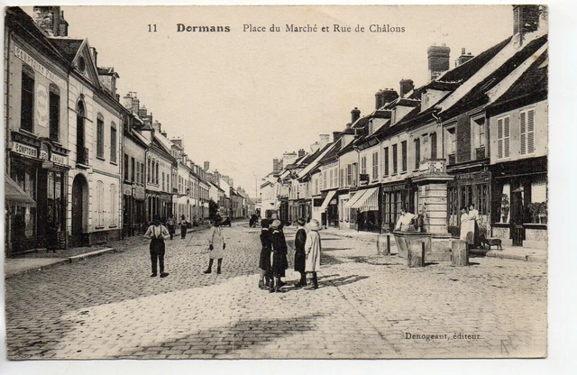 DORMANS - Marne - CPA 51 - marketplace - fountain - mag. French counters