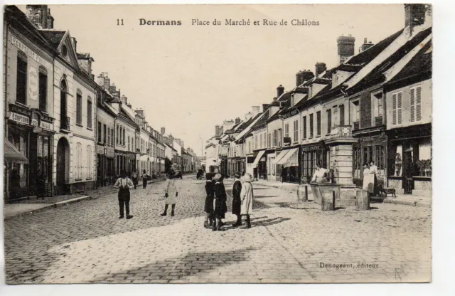 DORMANS - Marne - CPA 51 - place du marché - fontaine - mag. Comptoirs Français