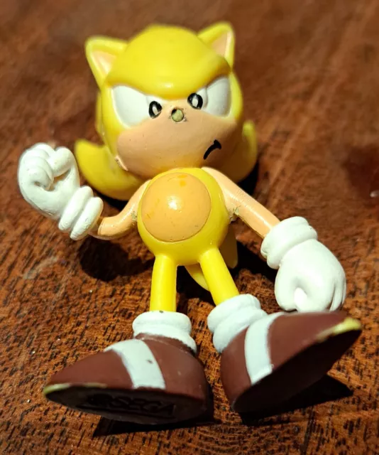 SONIC THE HEDGEHOG Yellow SUPER SONIC JAZWARES Sega 2.5" Action Figure