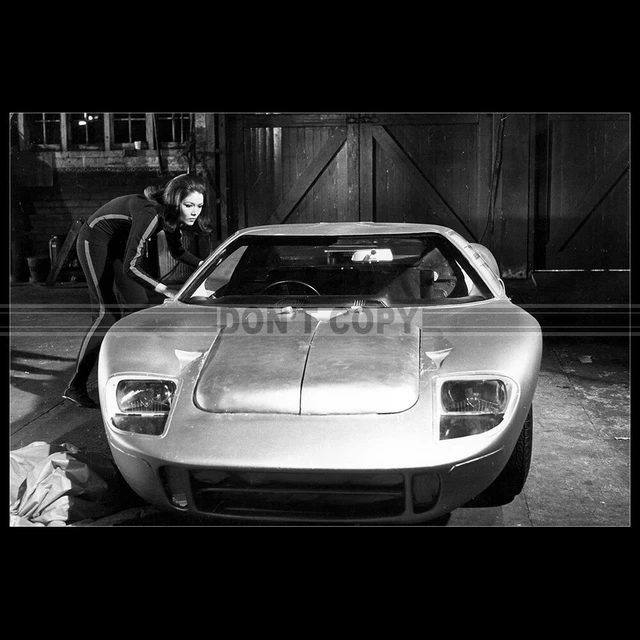 PHOTO F.003866 DIANA RIGG FORD GT40 (THE AVENGERS) TV-SERIES 1968 EUR 5 ...