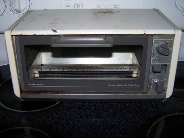 Vintage Black & Decker Toaster Oven Spacemaker Space Saver Under