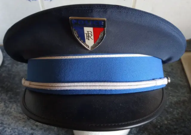 Casquette rigide Ceremonie avec insigne POLICE MUNICIPALE , Taille 57, marque GK