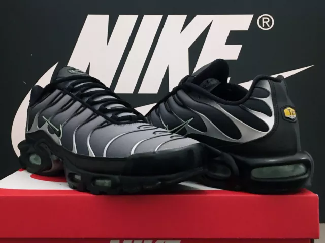 Nike air max plus (tuned 1) rasta top