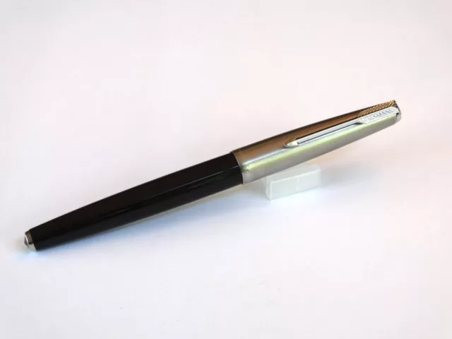 Parker 61 Fountain Pen In Black & Lustraloy Cap With 14K Gold Nib M - Mint