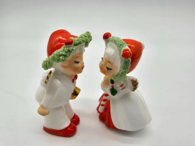 Vtg NAPCOWARE Christmas Miniature Kissing Boy Girl Angel Figurines Spaghetti