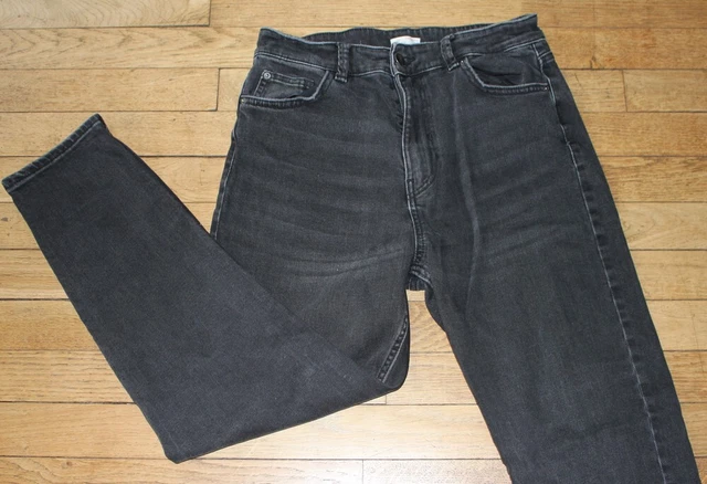 Jeans Bershka Femme Taille 36 (W26 L32) - Coupe Mom Noir, Occasion Très Bon état