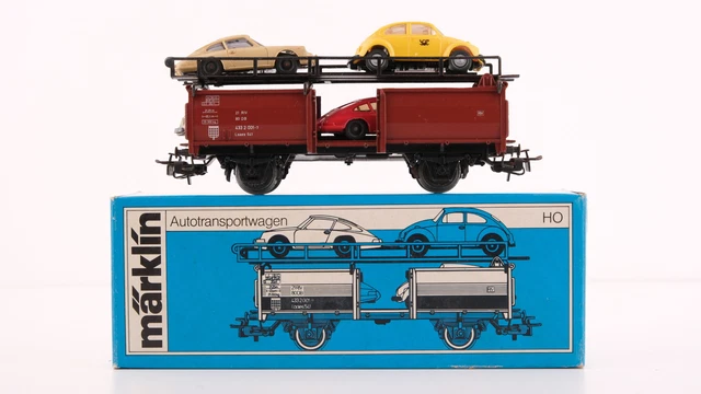 MÄRKLIN H0 46129 Autotransportwagen 2tlg. Laaes mit VW Pkw DB in Ep IV