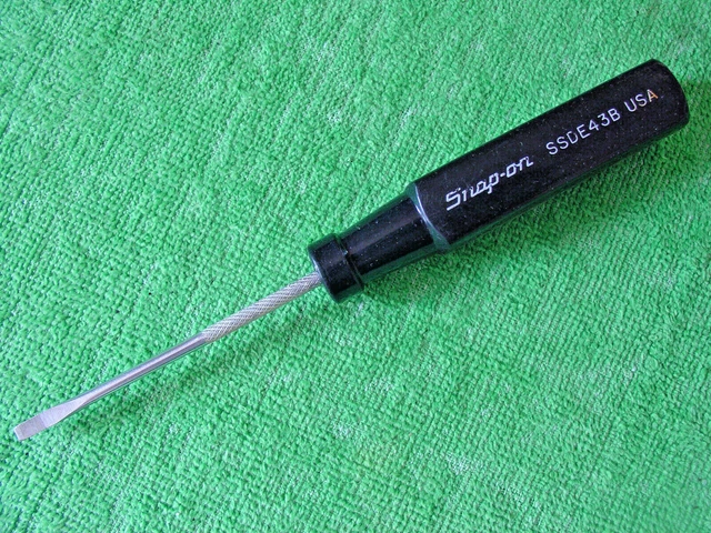 SNAP ON TOOLS No.SSDE43B ELECTRONICS FLAT BLADE SCREWDRIVER BLACK HANDLE USA