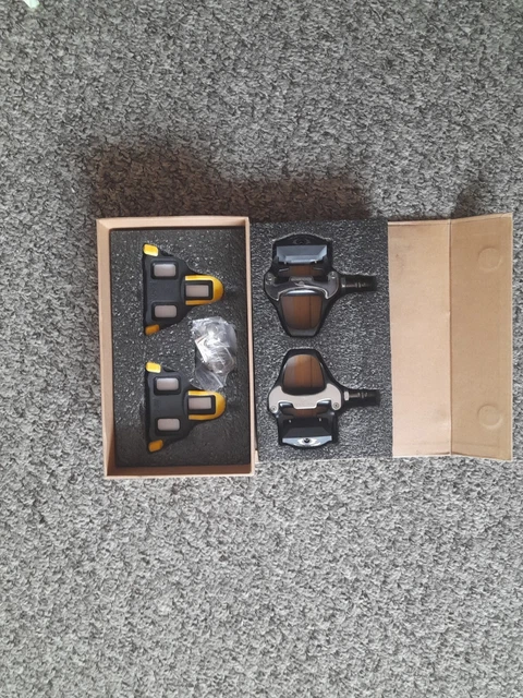 Passend Shimano Fahrradpedale Rennrad selbstsichernd SPD-SL Stollen CR-MO Stahlachse UK