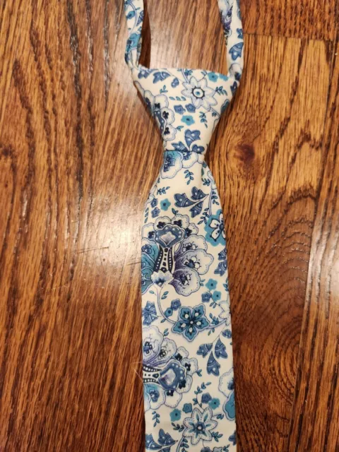 Manière Boys Cotton Neck Tie Blue Floral Vecro Closure NWT 3