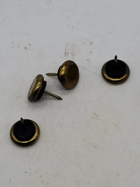 Protección de piso deslizante de silla - cromado suave al tacto, 4 piezas clavado