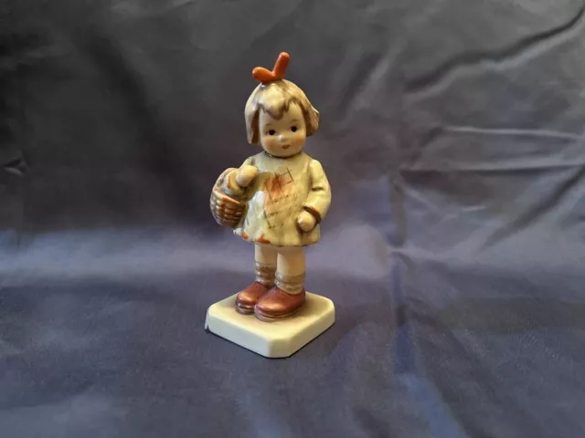 Vintage Goebel Hummel Club Figurine "I Brought You A Gift" 1987