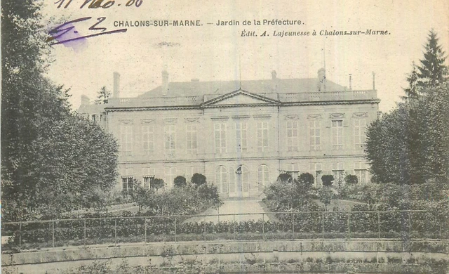 CHALONS SUR MARNE prefecture garden
