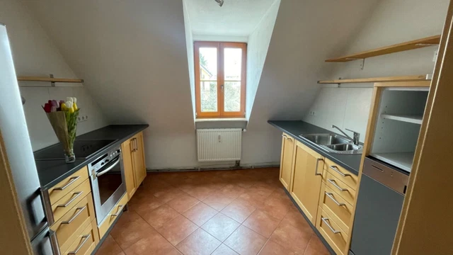 Zimmer in 3er-WG, nah zur ZU/DHBW