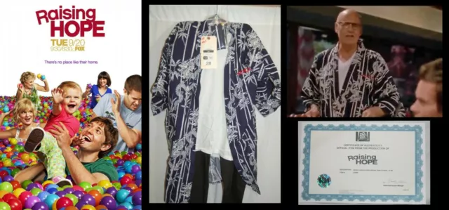 Raising Hope: Jeffrey Tambor Screen Worn Kimono Outfit Coa