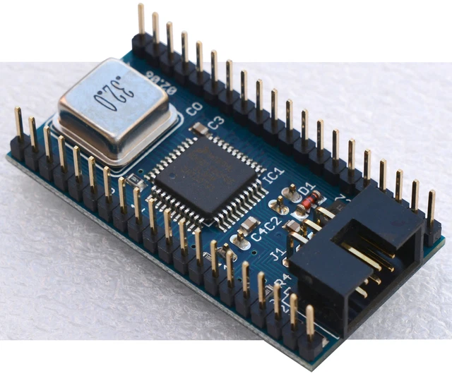 Circuit intégré - MC68HCP11A1FN = MC68HC11A1FN (COP) - Microcontrôleur