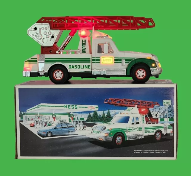 Hess Toy Emergency Fire Truck Lights Siren  Ladder Firetruck Vintage 1994