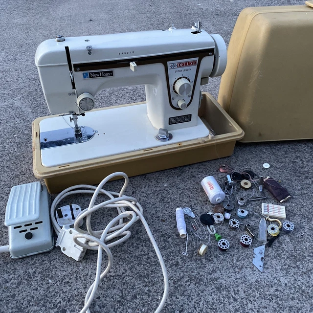 NEW HOME DELUXE model 525 by Janome sewing machine Rare Vintage