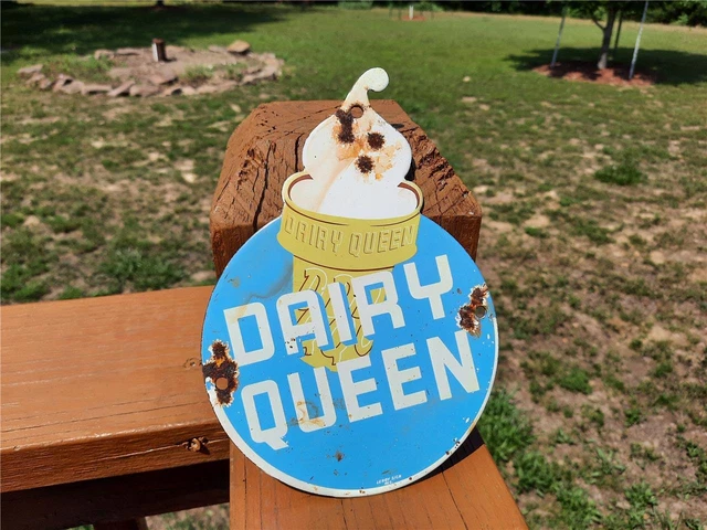Porcelain Dairy Queen Sign Door Push Plate Ice Cream Cone Advertising Sign