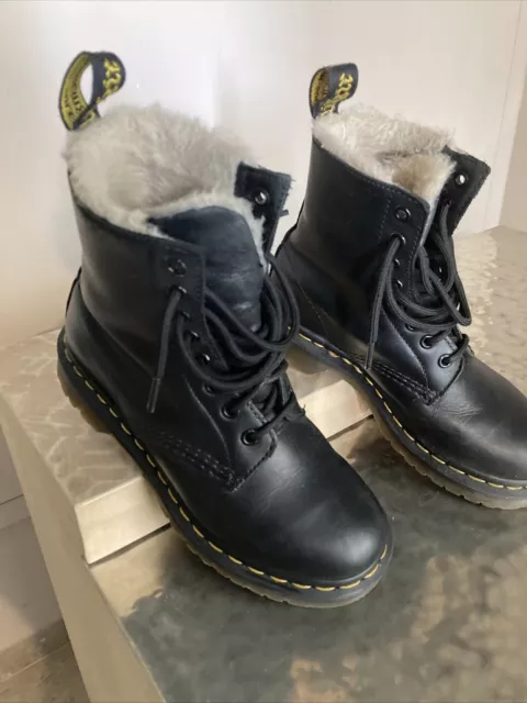 STIVALI DOCTOR MARTENS 1460 Serena Con Rivestimento Interno Di