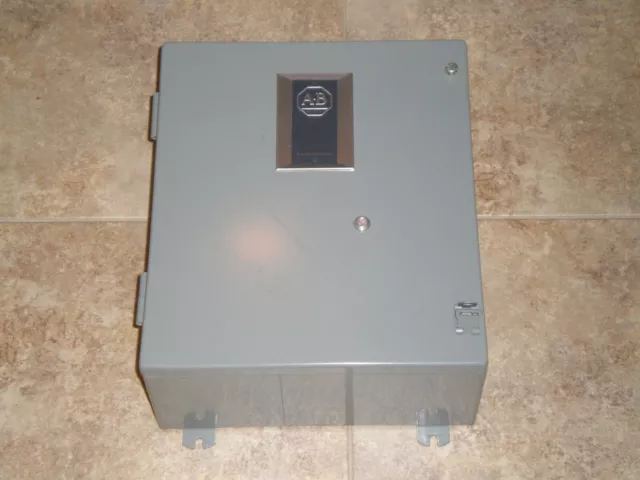 Allen Bradley 505-AJD Inversione Controllo Motore Starter 505-A0D W/Box Size 0