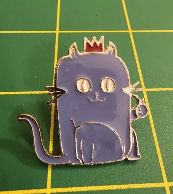 Vintage Cartoon Purple Cat With Crown Metal Enameled Souvenir Lapel Pin