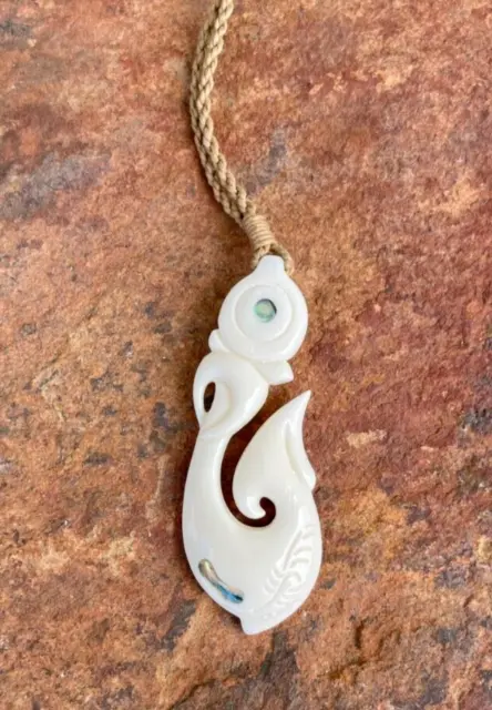 Hawaiian Design Jewelry Squid Carved Bone Pendant Necklace/Choker # 35244