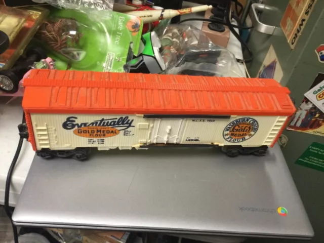 vtg Lionel 6-9860 Gold Medal Flour Billboard Reefer Refrigerated Car WCFX 9860