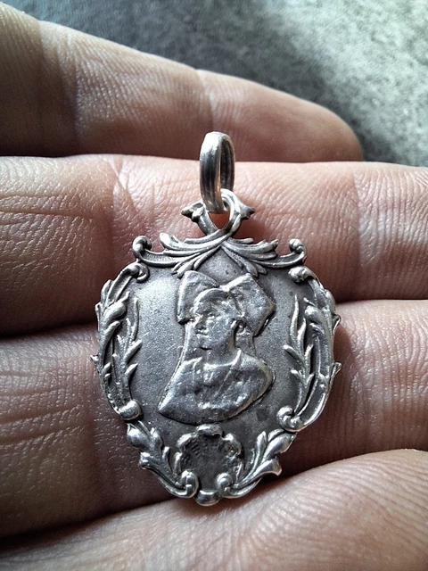 Ancien Pendentif Metal Argenté Breloques Art Nouveau pierre