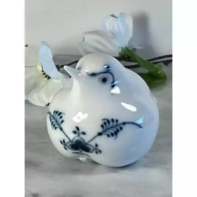 Rare Vintage Blue Fluted Denmark Fat Robin Porcelain Bird Royal Copenhagen