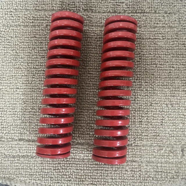 2pk) RAYMOND 305724D ISO D Die Spring, Heavy, 1-1/2x6In, Chrome Silicone Alloy