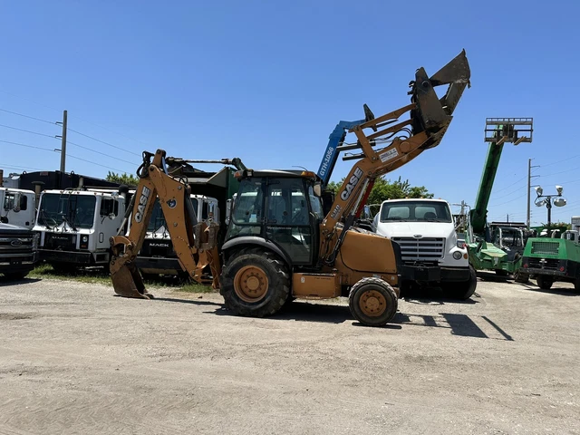 2013 Case 580 Super N CAB w/AC