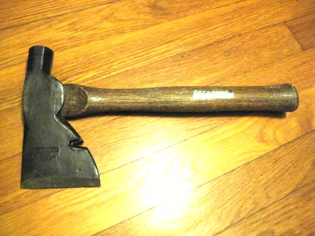 Vintage Stanley Tools 'Handyman' H122 Carpenter Framing Hatchet Very Good Cond.